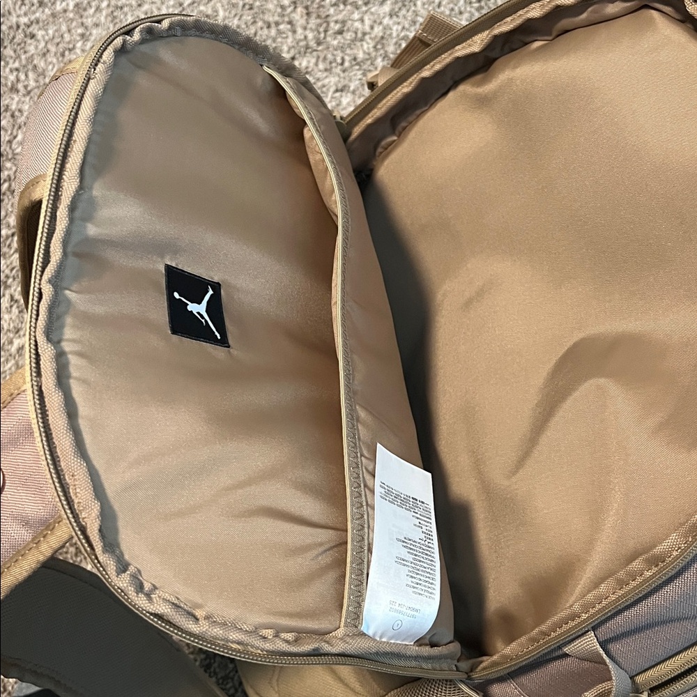 Jordan Beige Backpack with Black Logo - Picture 7 of 8